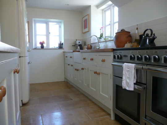 Painted tulipwood kitchen with oak worktops