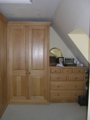 Oak dressing room furniture